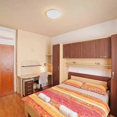 Vila House Paula Rab *